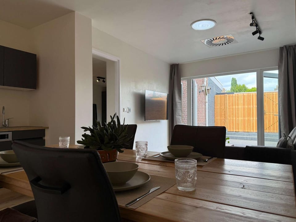 Modern 1BR Apt Near Station Apartment in Limburg (province)