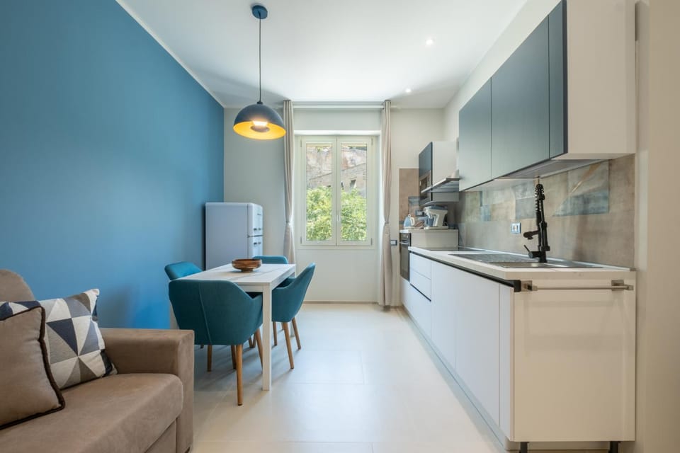 Kitchen or kitchenette, Living room, Seating area, Dining area, dishwasher, oven, stove