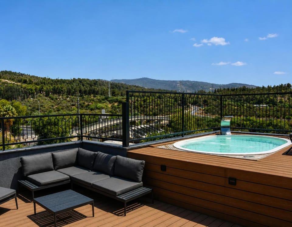 Mountain view, Swimming pool