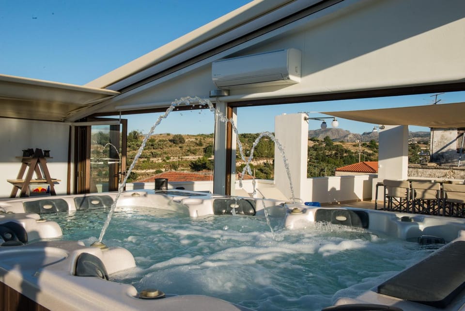 Day, Natural landscape, Summer, Hot Tub, View (from property/room), Balcony/Terrace, Spa and wellness centre/facilities