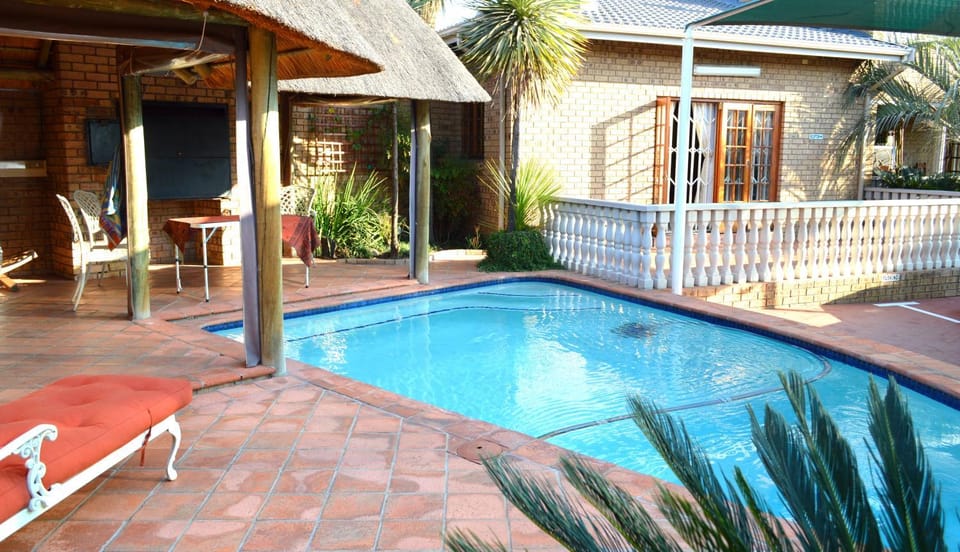 BBQ facilities, Swimming pool