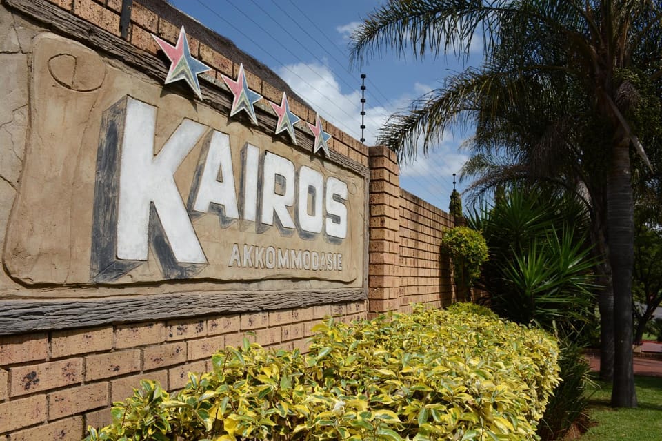 Facade/entrance, Property logo or sign, Street view