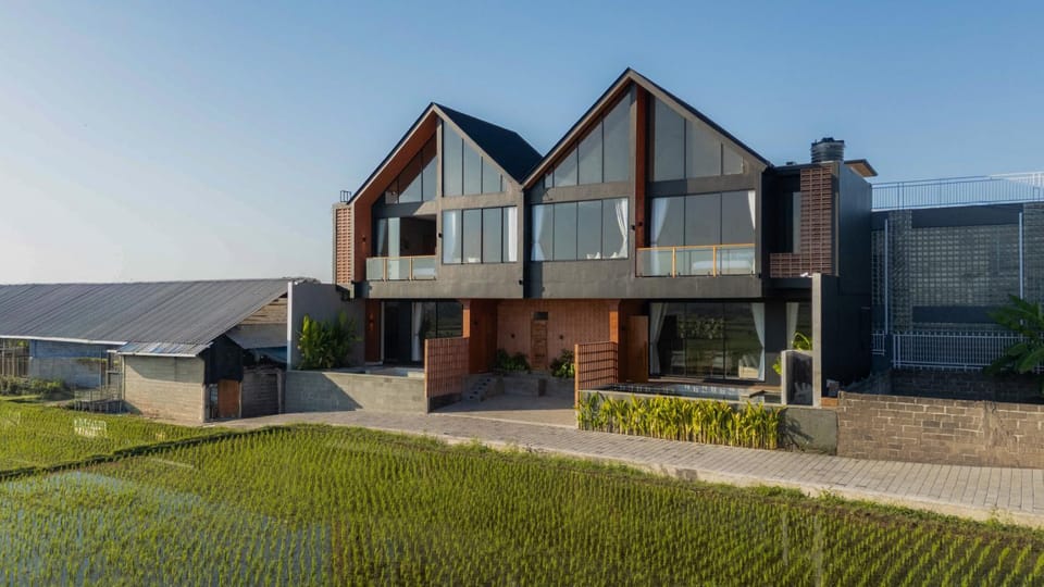 Property building, Garden view