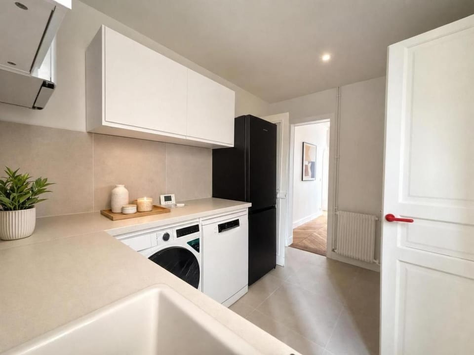 Cozy 1-Bedroom Apartment - Canal Saint-Martin Apartment in Paris