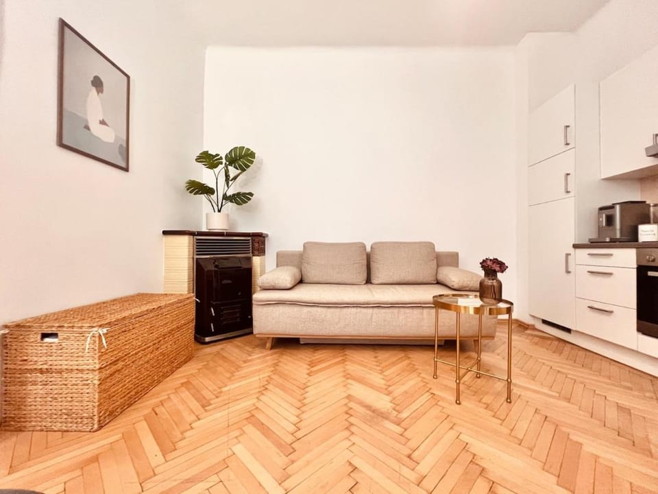 Kitchen or kitchenette, Living room, Seating area