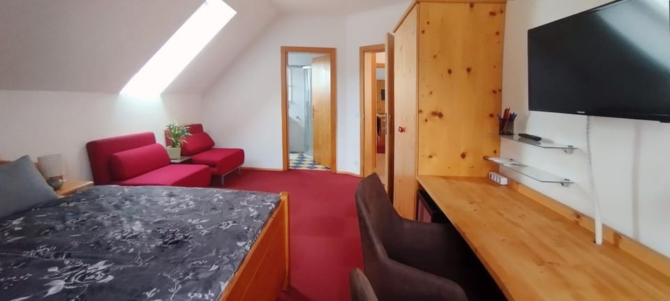 Seating area, Bedroom