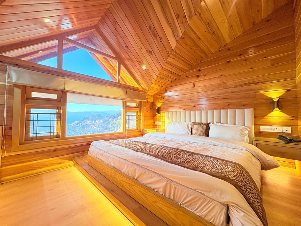 Bed, Natural landscape, Photo of the whole room, Bedroom