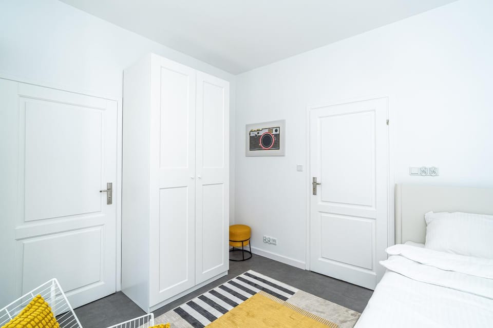 Bed, Photo of the whole room, Bedroom, wardrobe