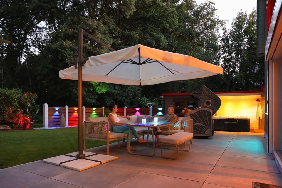 Night, People, Garden, Garden, Balcony/Terrace, Seating area, Dining area, Garden view