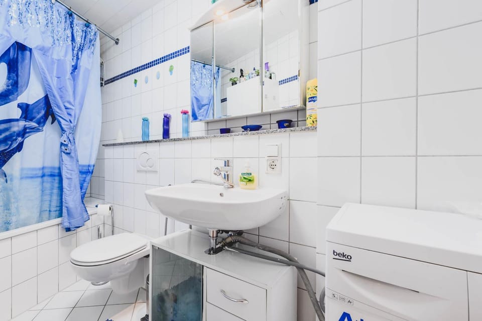 Bathroom, Bath