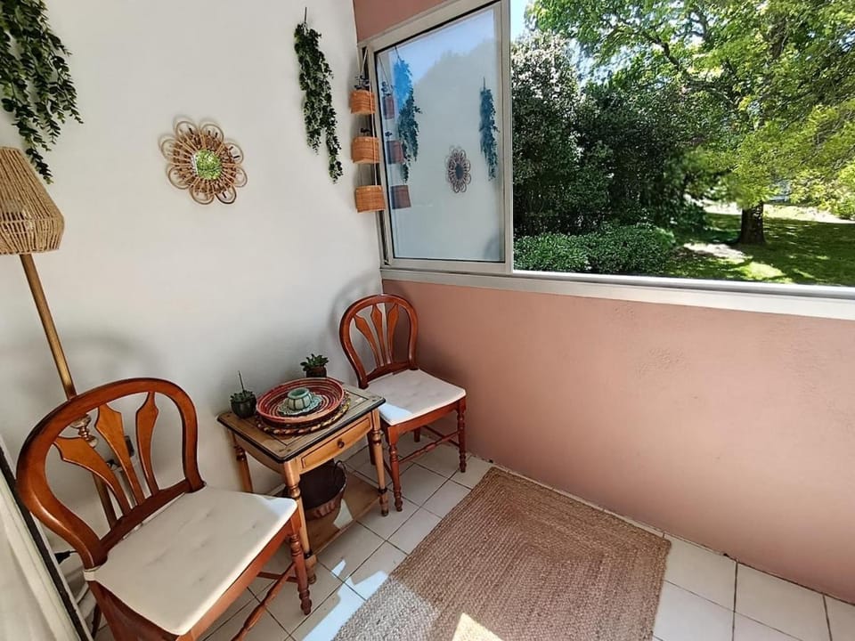 Patio, Garden view
