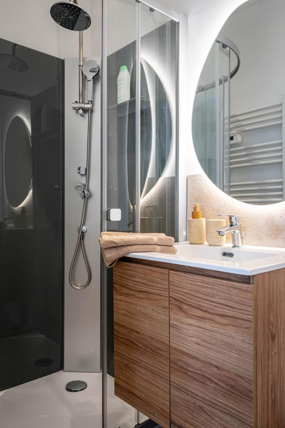Studio Sable Modern Wi-Fi Self check-in Apartment in Cambrai