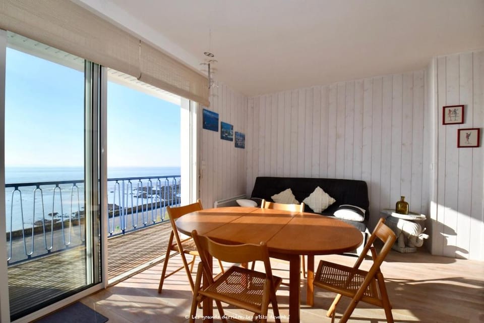 Foncillon sea view 6 personnes 2chambres Apartment in Royan
