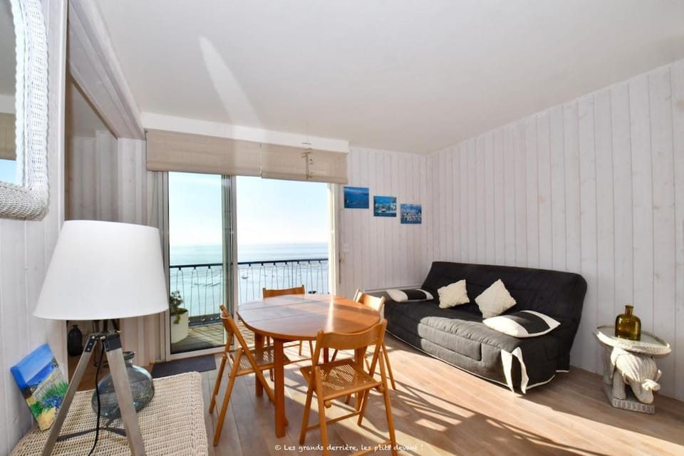 Foncillon sea view 6 personnes 2chambres Apartment in Royan