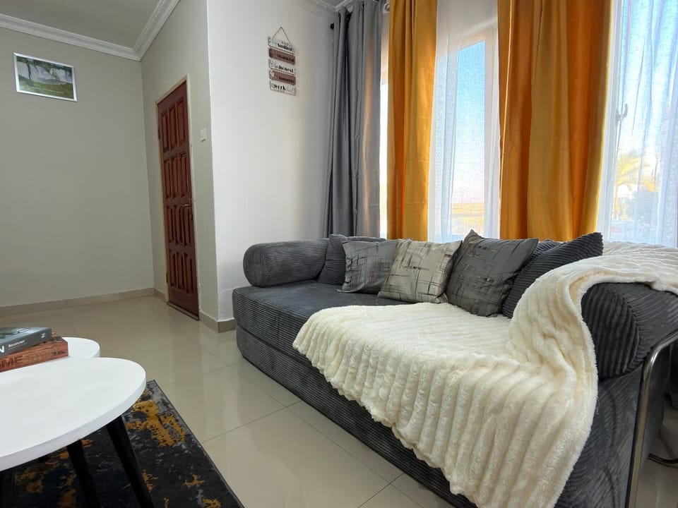 Bed, Living room, furniture