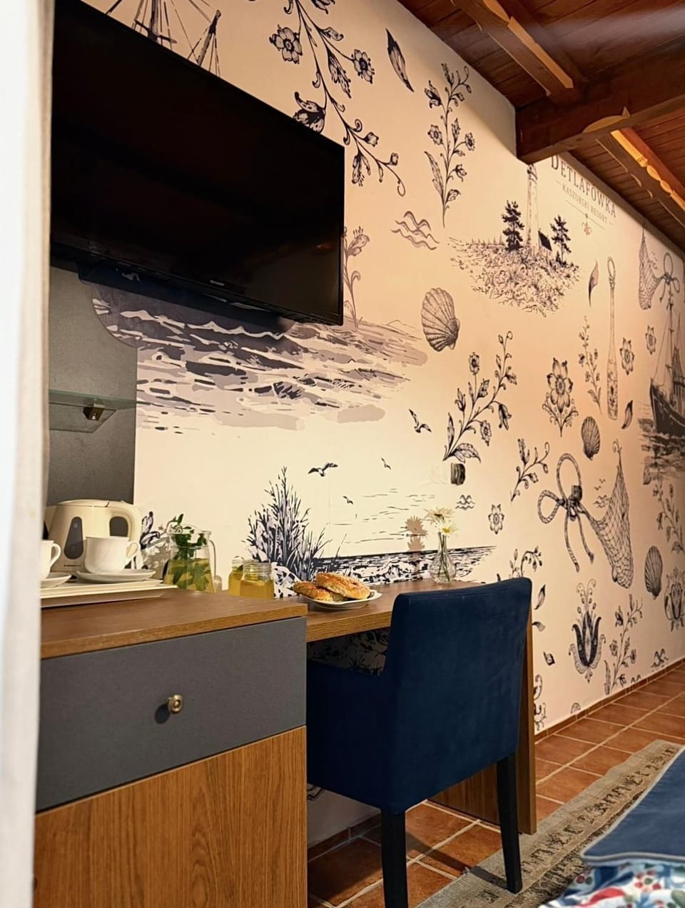 Property building, TV and multimedia, Kitchen or kitchenette, Living room, Seating area