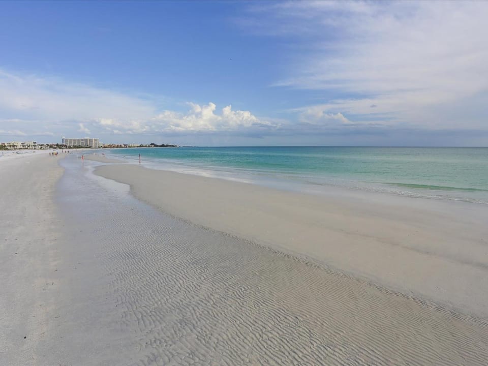 Siesta Beach House Apartment in Siesta Beach