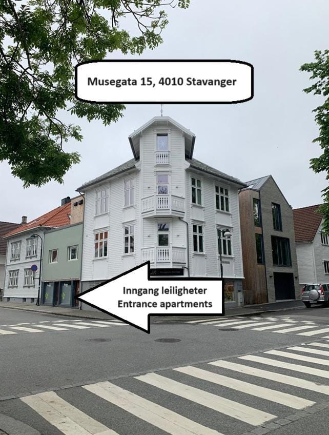 Property building, Off site, Neighbourhood, Street view, Location