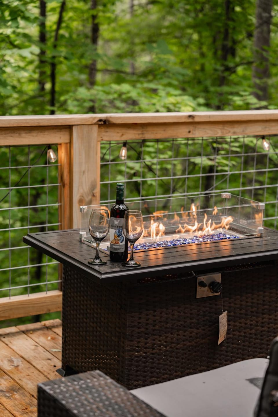 Whispering Pines-Hot Tub-Fire Table-Pets Welcome House in Pigeon Forge