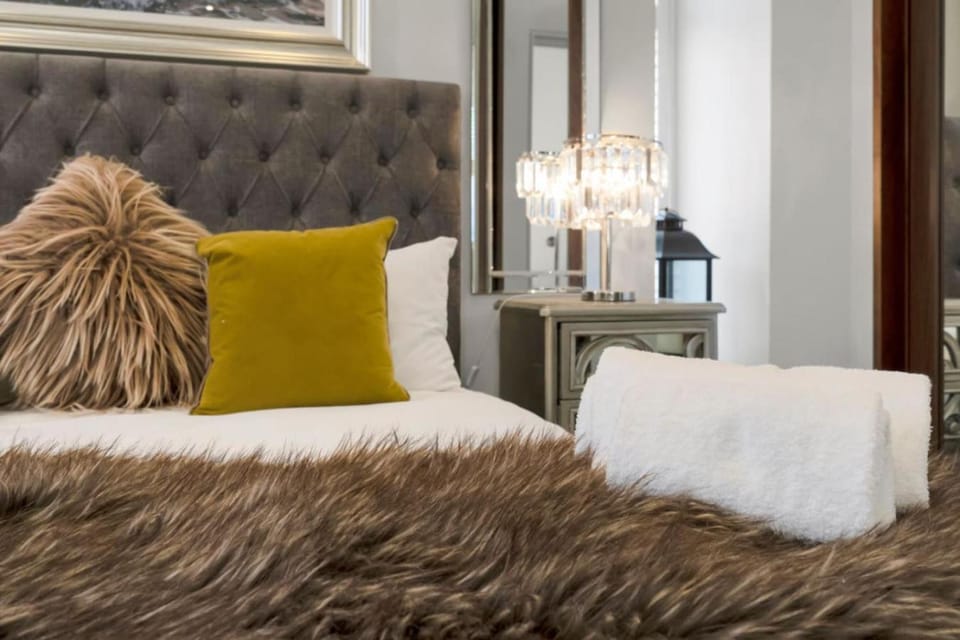 Langland Suite - Luxury 2BR Apartment - Central Apartment in Victoria Road