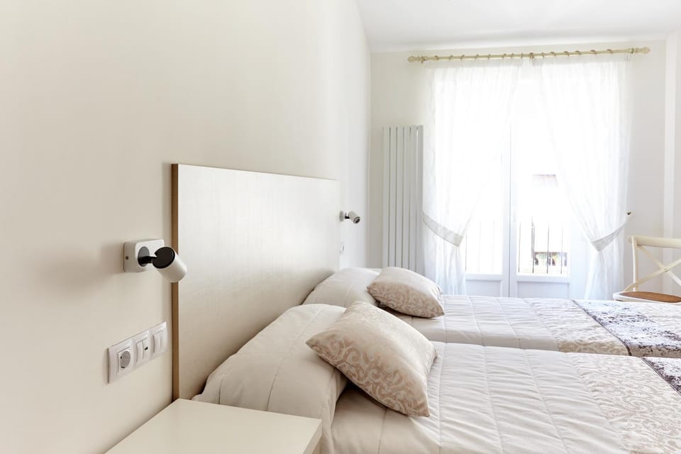 Decorative detail, Bedroom
