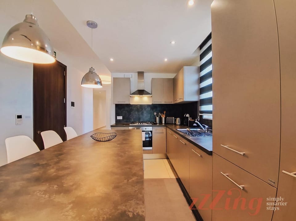 Dining area, oven, stove