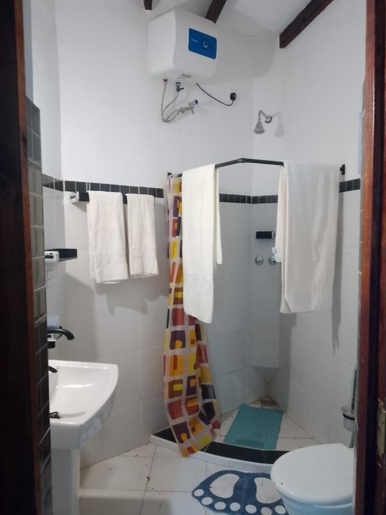 Al Mar Bed and Breakfast Bed and Breakfast in Kenya