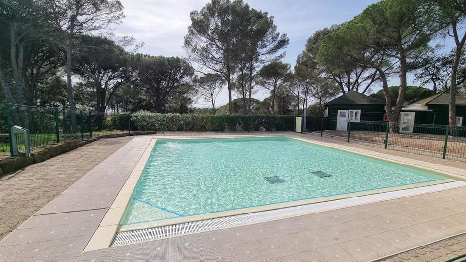 Chez K&D Appartement cocooning, piscine, tennis Apartment in Saint-Raphael