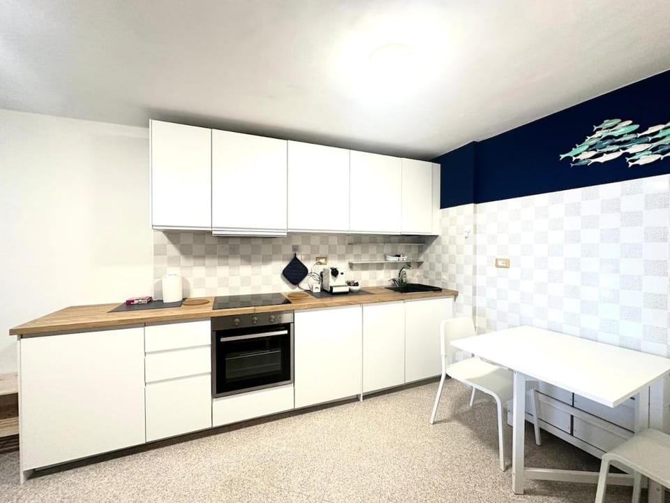 Ca' Maria Colombo, entire accommodation with sea view and garden Apartment in Camogli