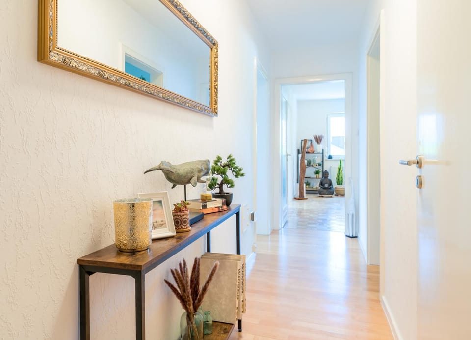 OG2 Rechts 3-Zimmer Wohnung mit Balkon 15min bis Salzburg Apartment in Berchtesgadener Land