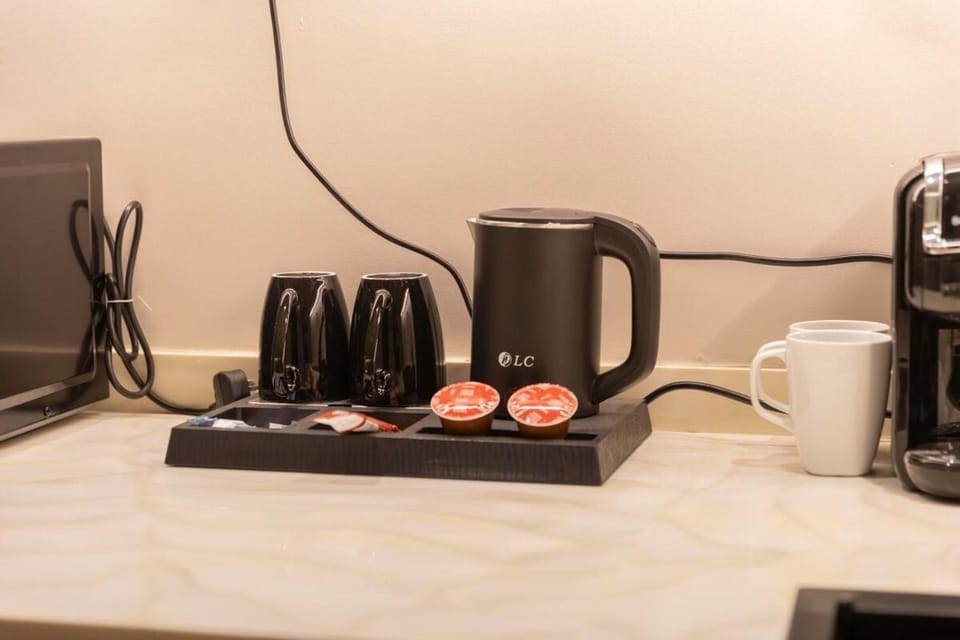 Coffee/tea facilities, Kitchen or kitchenette