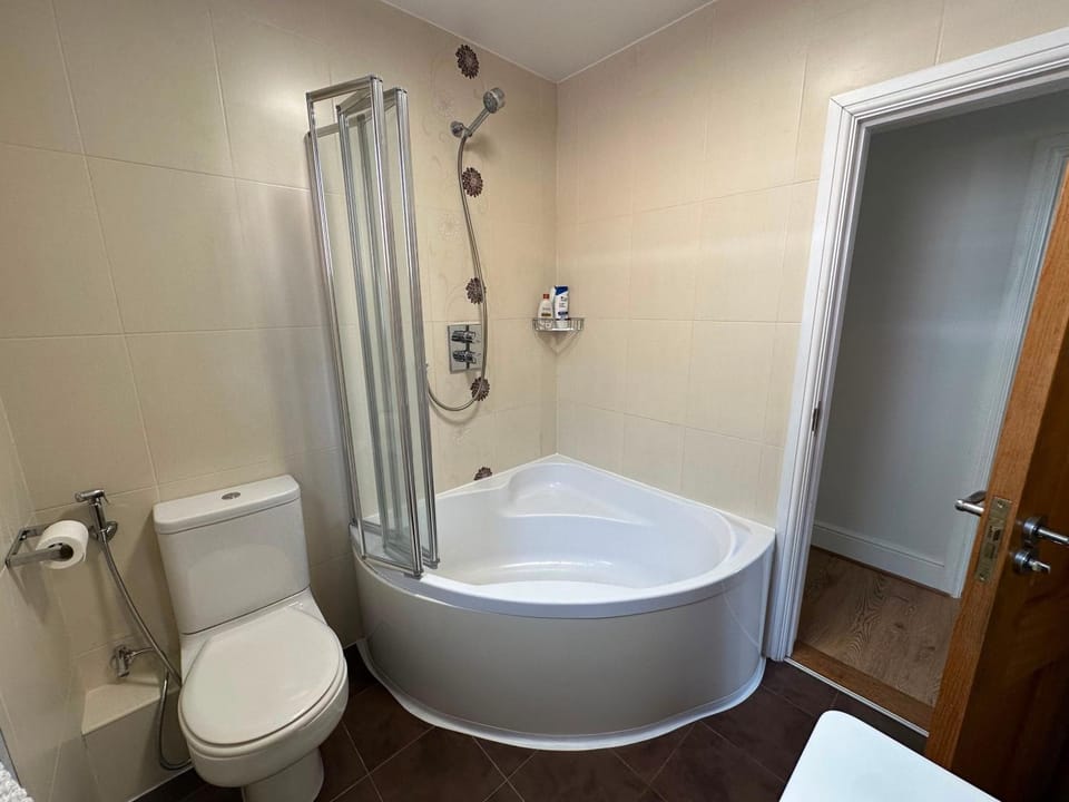Bathroom, Bath