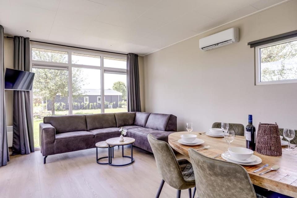 Cube XL 104 I 6 persoons chalet in Zennewijnen House in Gelderland, Netherlands