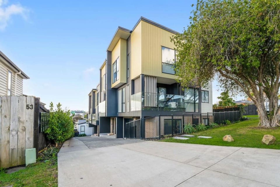The Family Townhouse with Bunk Beds and Air-Con House in Auckland
