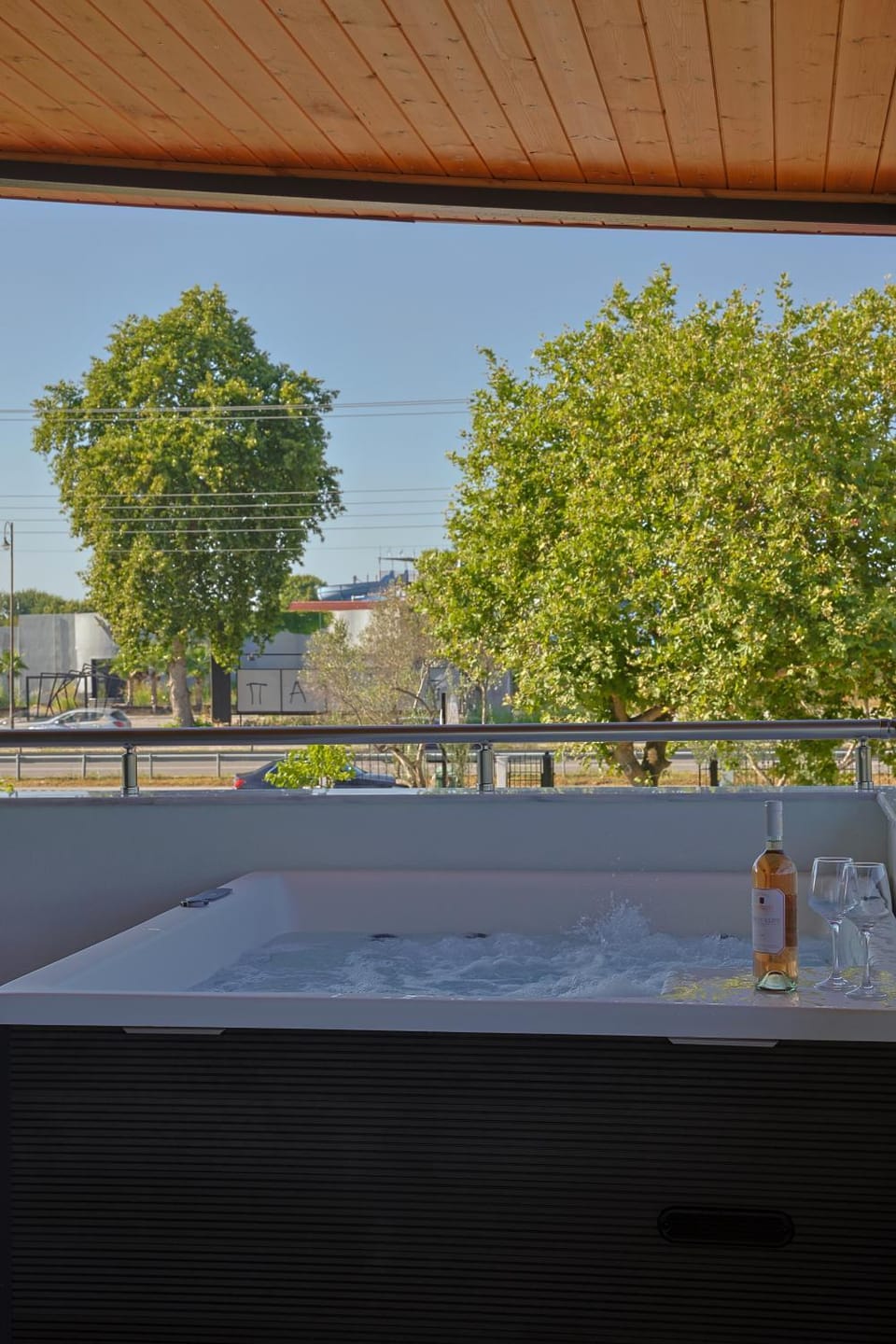 Hot Tub, View (from property/room), Balcony/Terrace