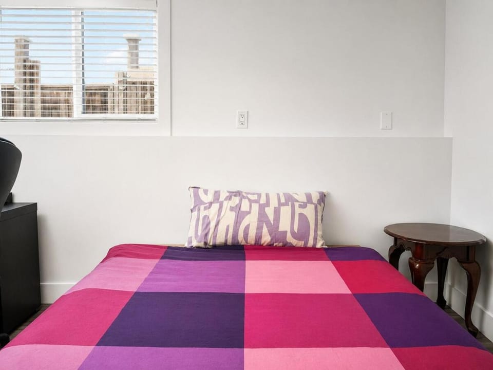 Cozy Vancouver 2BR Suite with Private Entrance House in Vancouver