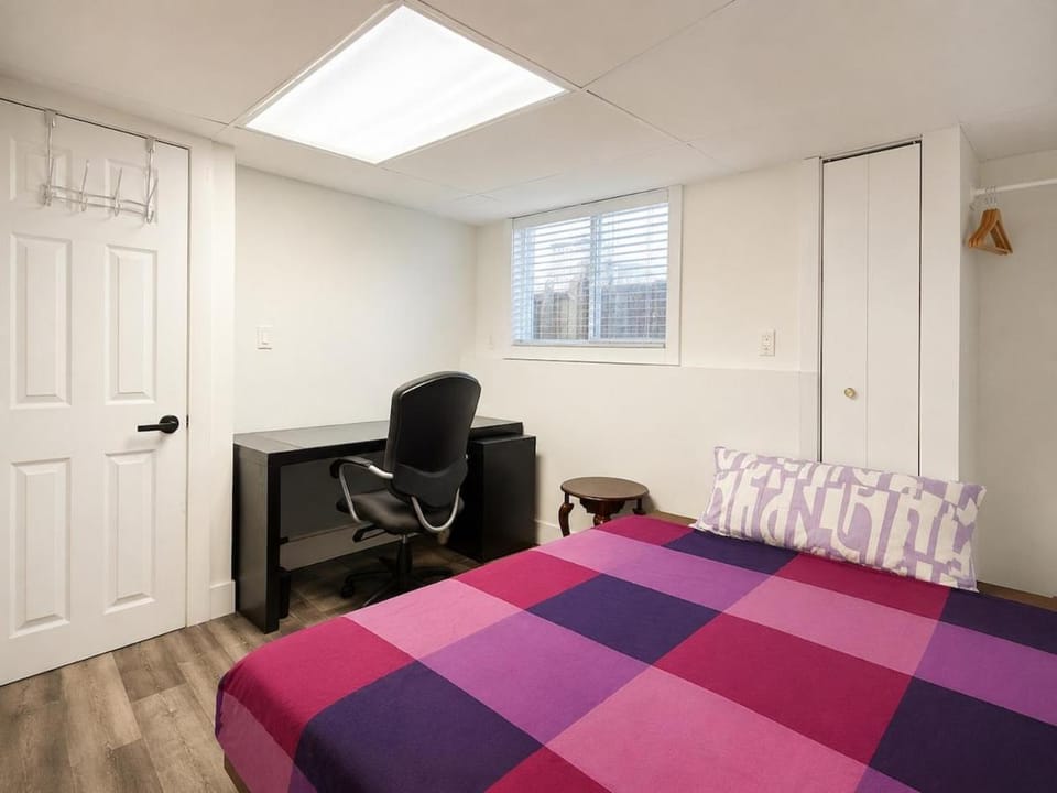 Cozy Vancouver 2BR Suite with Private Entrance House in Vancouver