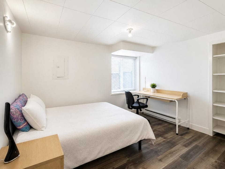 Cozy Vancouver 2BR Suite with Private Entrance House in Vancouver