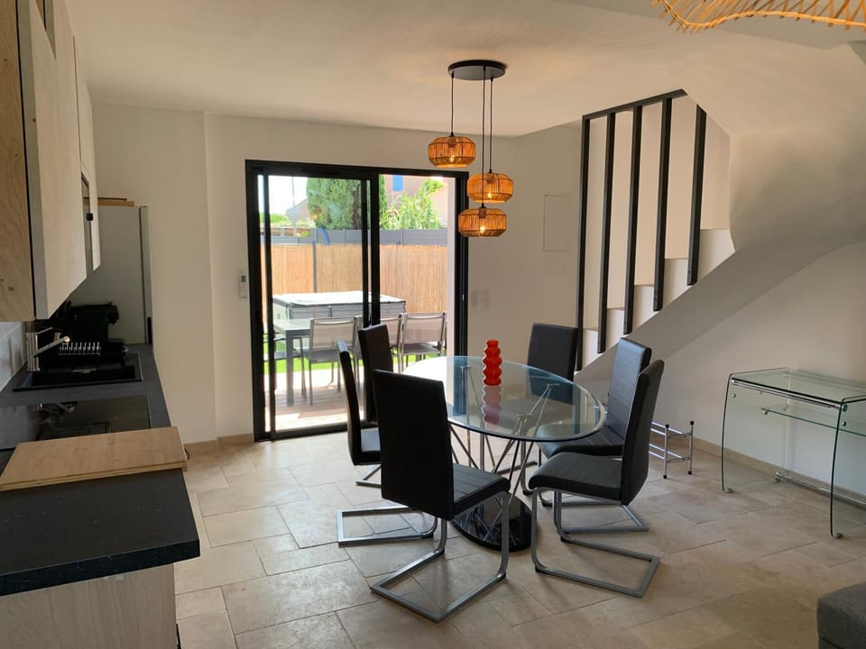 Appartement entièrement climatisé avec spa Villa in Le Lavandou