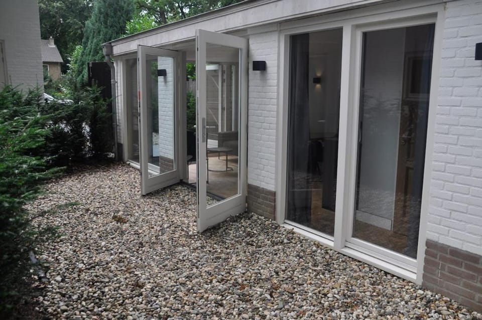 Stylish Holiday Home Near Nature, Train & Center Apartment in Arnhem