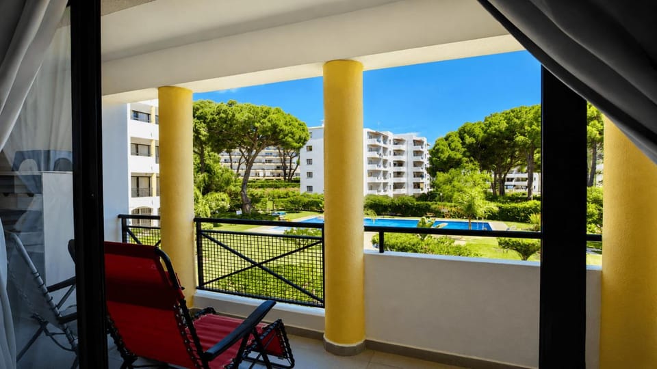 Balcony/Terrace, Pool view