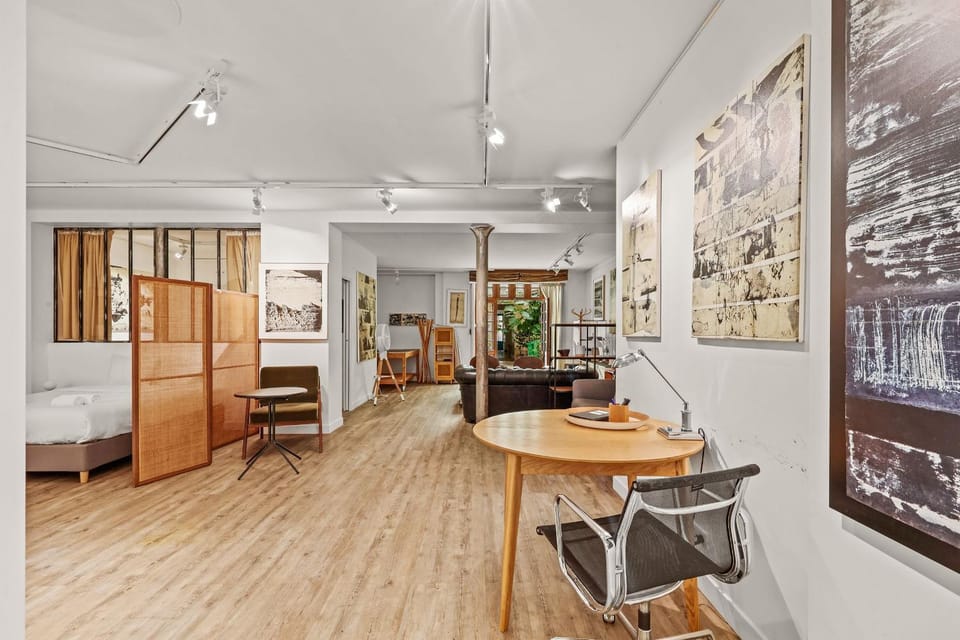 Atelier d'artiste - Canal St-Martin - 2BDR 6p Apartment in Paris