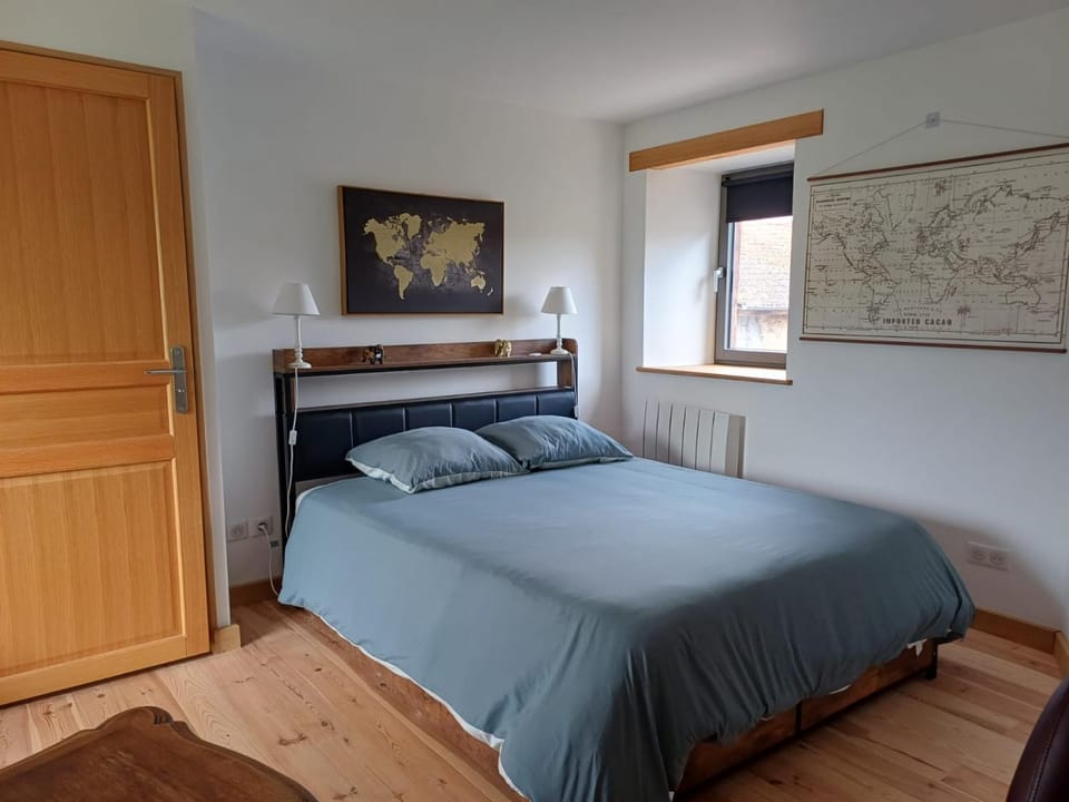 La petite maison du château Apartment in Auvergne-Rhône-Alpes