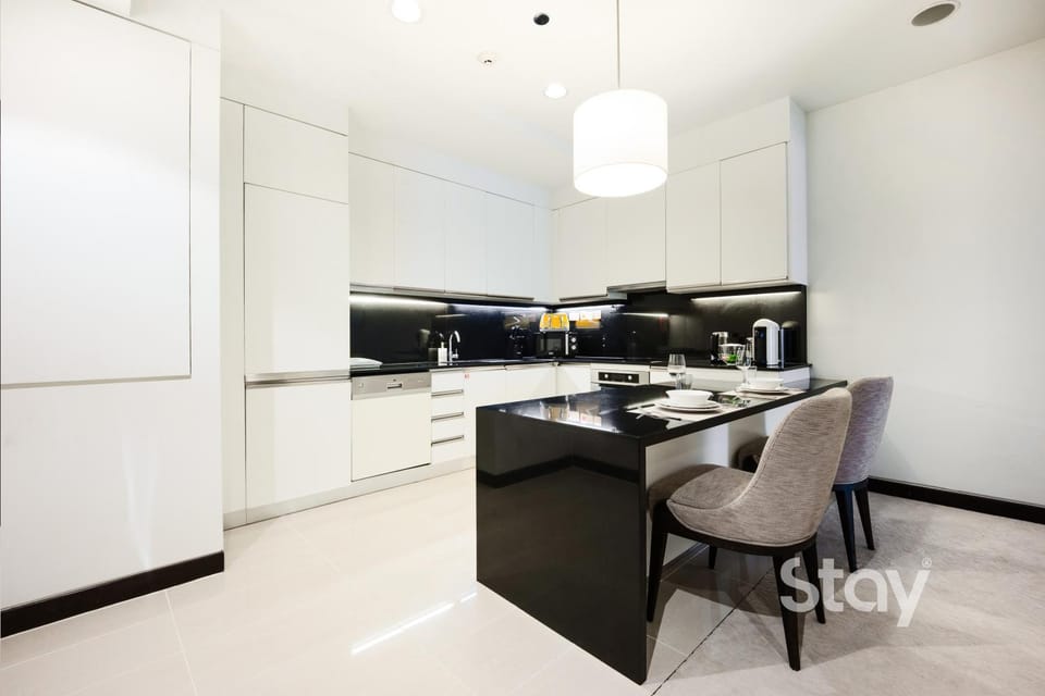 Chic 1BR at JW Marriott Hotel Dubai Marina Apartment in Dubai