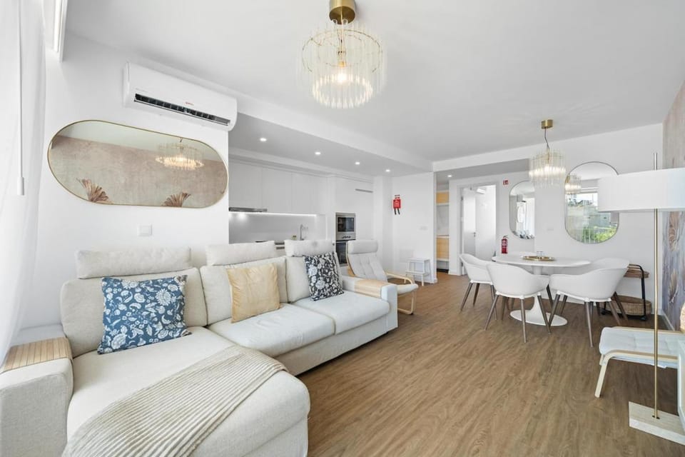 Atlantic Pearl Suite Apartment in Câmara De Lobos