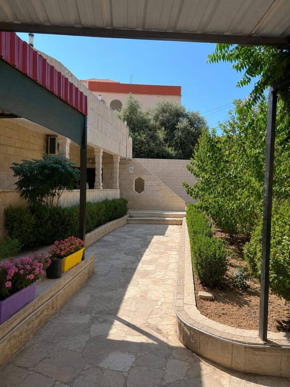 Property building, Garden