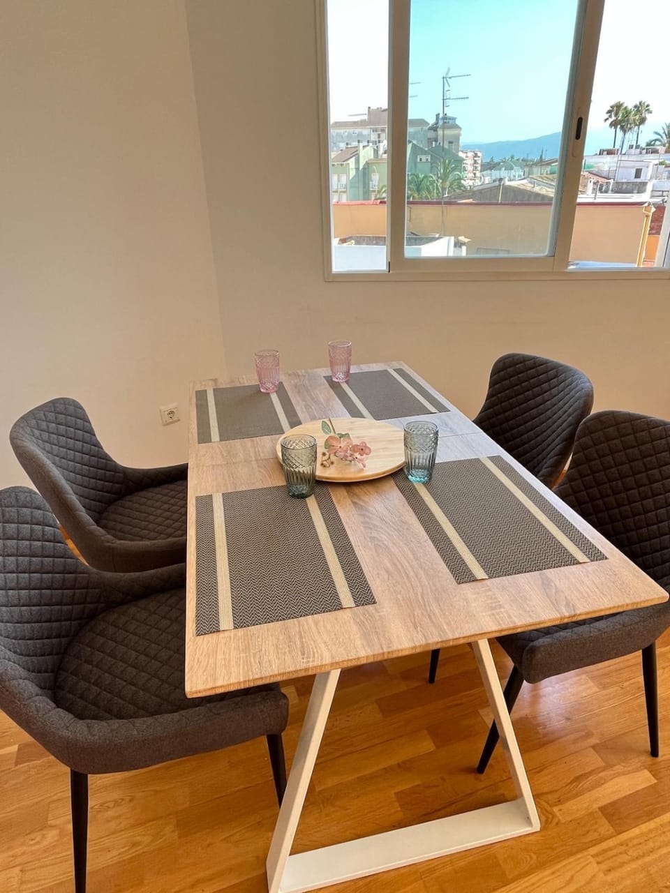 Amplio apartamento Grau de Gandia con aire y parking Apartment in Gandia