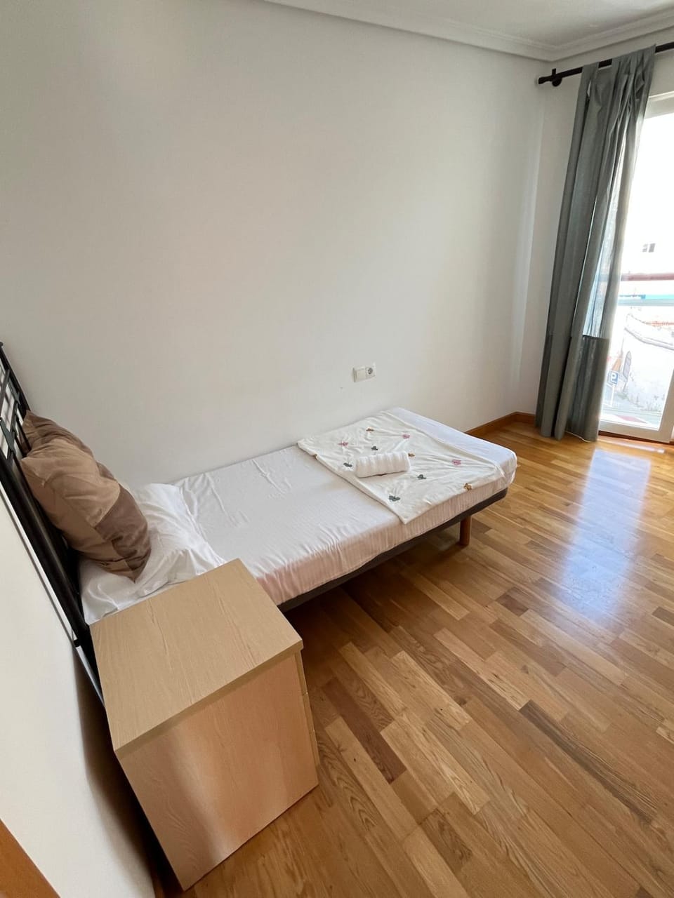 Amplio apartamento Grau de Gandia con aire y parking Apartment in Gandia