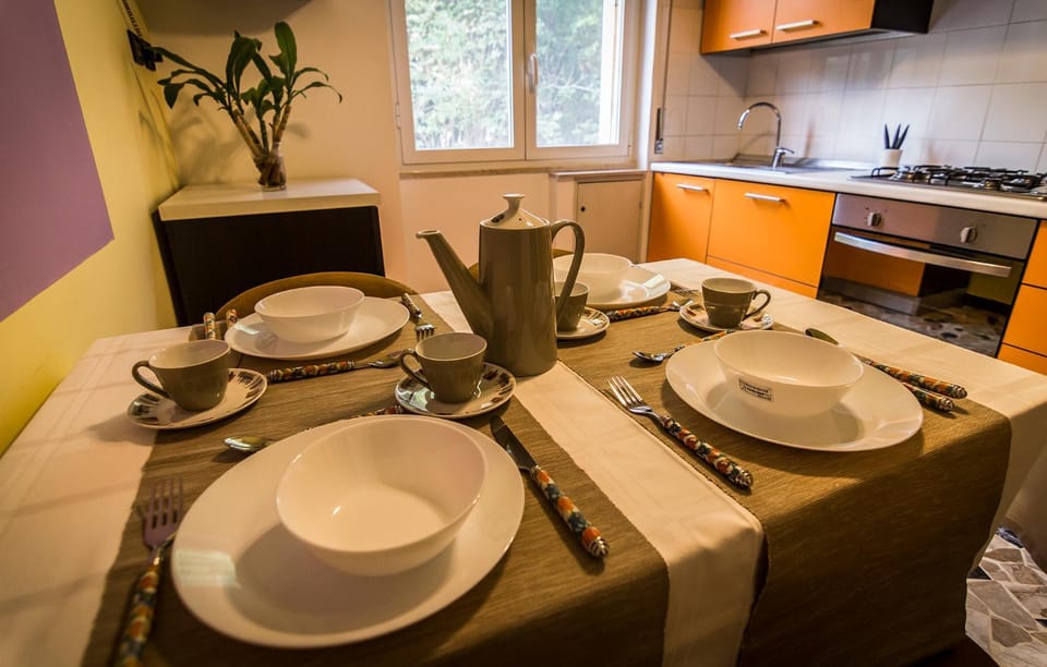 Kitchen or kitchenette, Dining area, Garden view, oven, stove, toaster