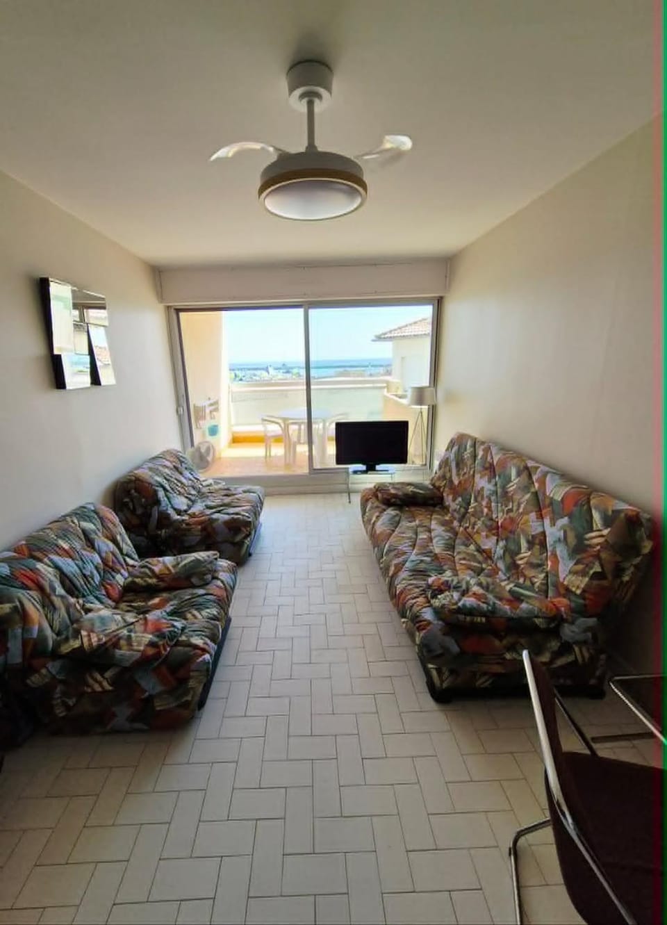 Vintage, pieds dans le sable, parking Apartment in Mauguio